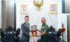 Tingkatkan Pertahanan Siber, Kasum TNI Terima Kunjungan Kepala Staf Digital Intelijen Militer Singapura