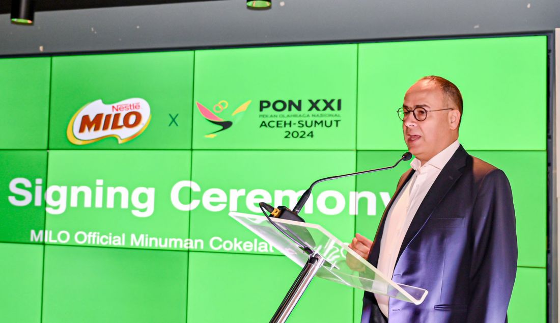 Presiden Direktur PT Nestle Indonesia Samer Chedid saat acara penandatanganan kerja sama Nestle MILO sebagai Official Minuman Cokelat PON XXI 2024 di The Nest, Nestle Indonesia (2/9). - JPNN.com