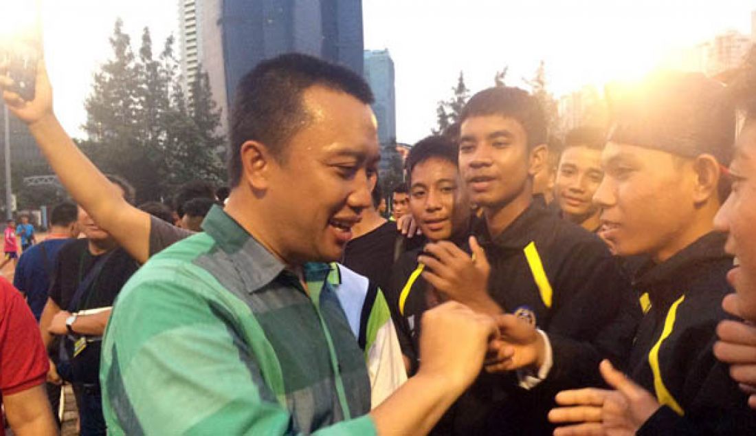 Menpora Imam Nahrawi saat membuka Liga Pelajar U-16 Piala Menpora di Stadion Soemantri Brojonegoro, Kuningan, Jakarta Selatan, Minggu (4/9) sore. Foto: Kabiro Humas dan Hukum Kemenpora - JPNN.com