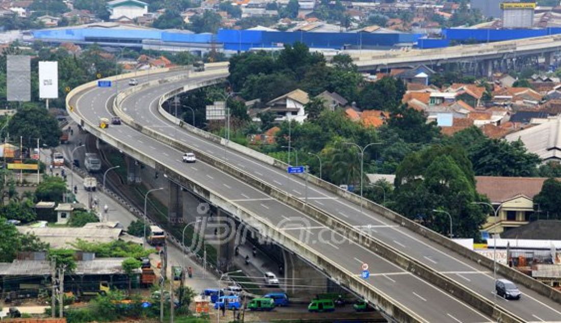 Jalan Tol Bogor Outing Ring Road (BORR) yang pembangunan tahap pertama telah selesai, kini akan memasuki tahap kedua, Bogor, Kamis (21/1). Foto: Maya/Radar Bogor/JPNN.com - JPNN.com