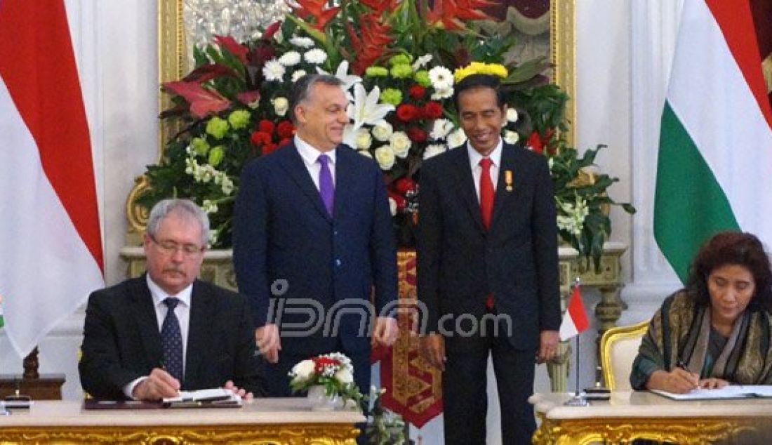 Presiden Joko Widodo dan Perdana Menteri Republik Hongaria Victor Orban di Istana Merdeka, Senin (1/2). Foto: Natalia/JPNN.com - JPNN.com