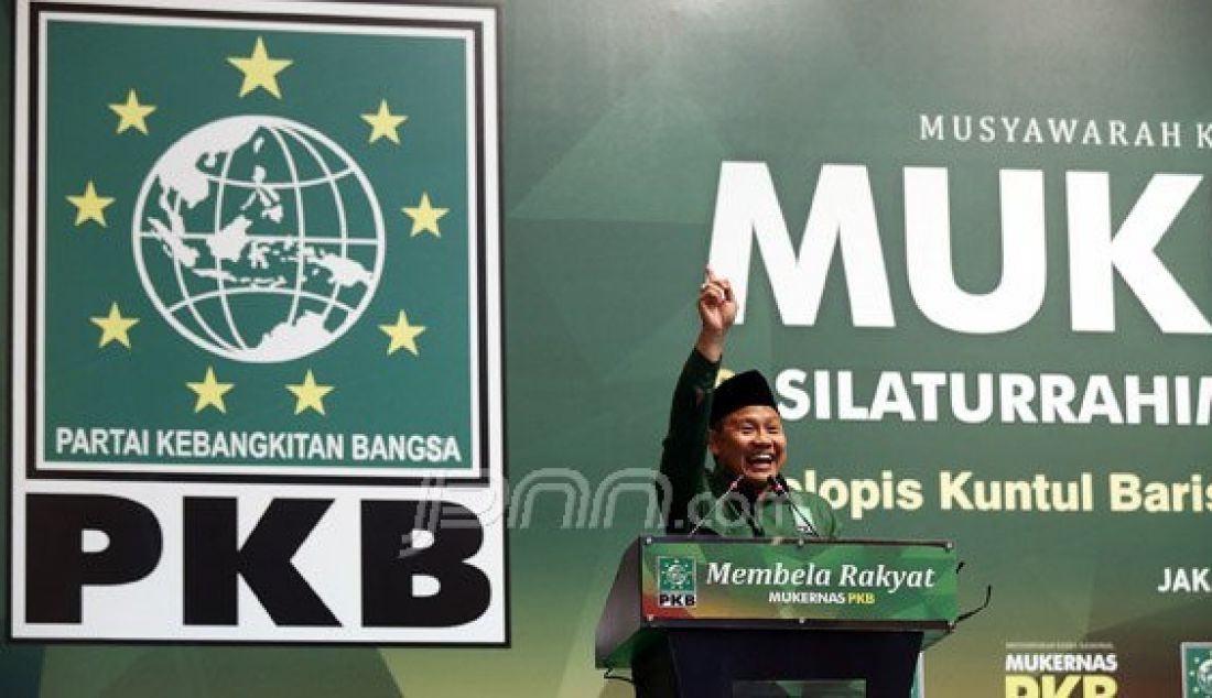 Ketua Umum PKB Muhaimin Iskandar saat memberikan arahan kepada kader PKB seluruh Indonesia menjelang pembukaan Musyawarah Kerja Nasional (Mukernas) PKB di Jakarta, Jumat (5/2). Foto: Ricardo/JPNN.com - JPNN.com