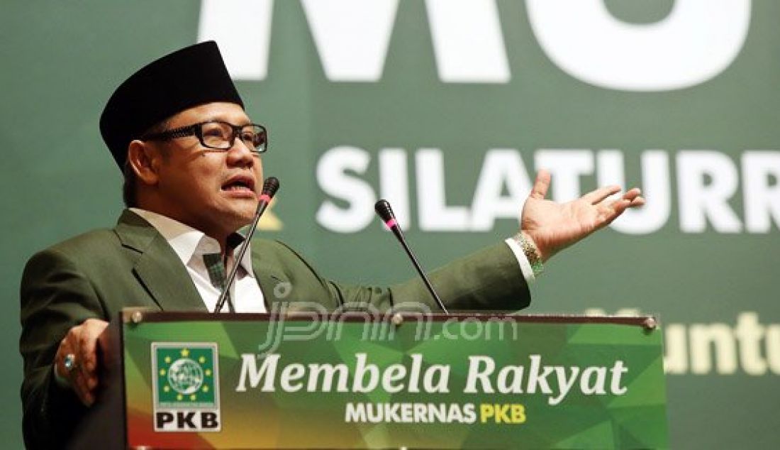 Ketua Umum PKB Muhaimin Iskandar saat memberikan pidato penutupan Musyawarah Kerja Nasional (Mukernas) PKB di Jakarta, Sabtu (6/2). Foto: Ricardo/JPNN.com - JPNN.com