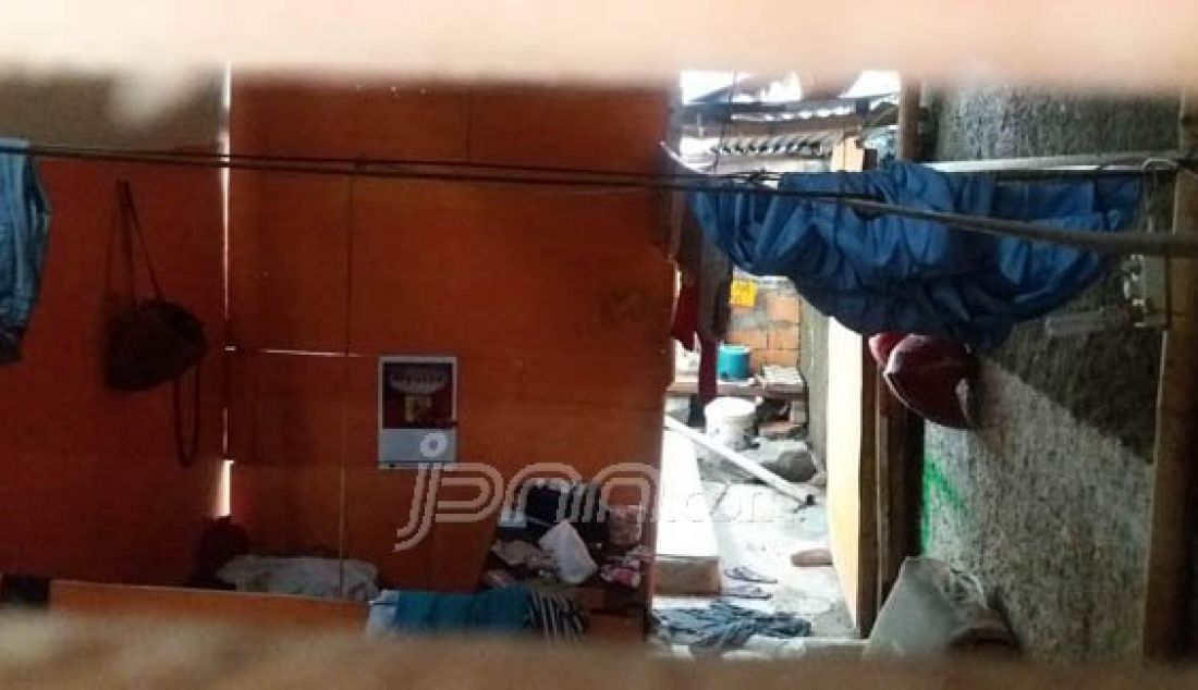 Penampakan lokasi prostitusi cabe-cabean yang berkedok sebagai kedai kopi di Jalan Timbul IV, Rt 08/Rw 03, Jagakarsa, Jakarta Selatan, Jumat (11/3). Foto: Mg4/JPNN.com - JPNN.com