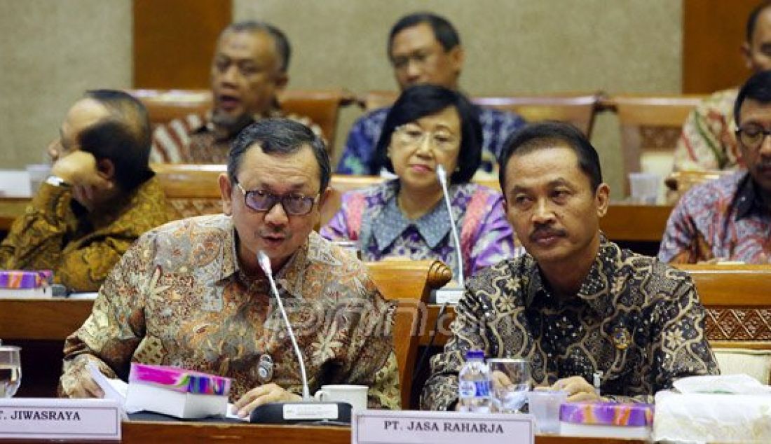 Jasa Raharja, Jiwasraya, Taspen, Jasindo dan Reasuransi Indonesia Utama mengikuti rapat dengan pendapat bersama Komisi XI DPR, Jakarta, Rabu (16/3). Rapat membahas evaluasi kinerja dan rencana kerja tahun 2016. Foto: Ricardo/JPNN.com - JPNN.com