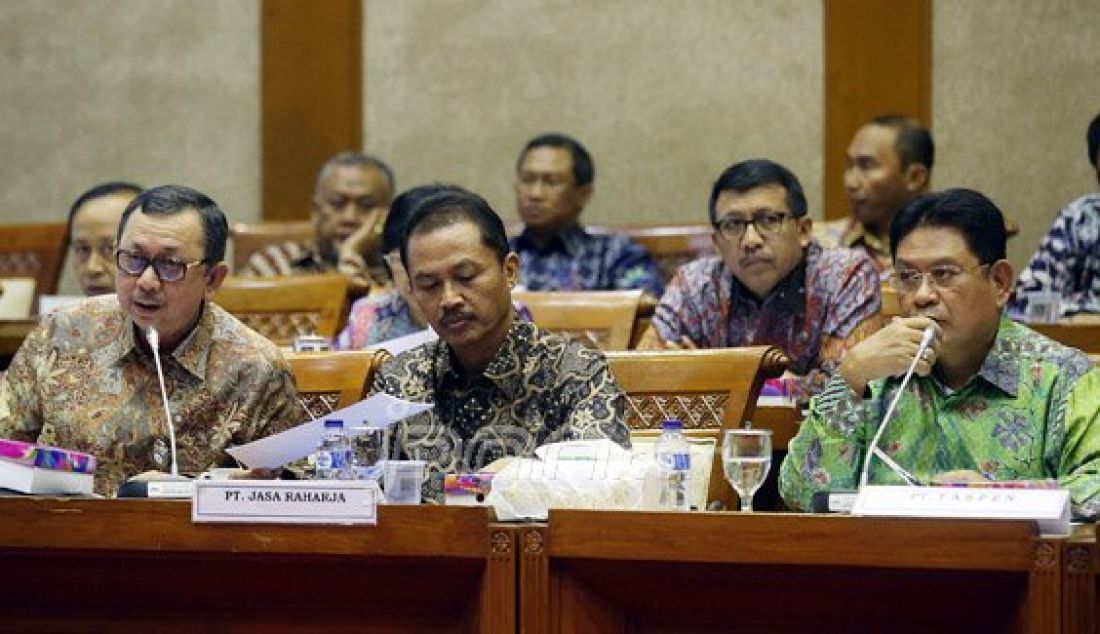 Jasa Raharja, Jiwasraya, Taspen, Jasindo dan Reasuransi Indonesia Utama mengikuti rapat dengan pendapat bersama Komisi XI DPR, Jakarta, Rabu (16/3). Rapat membahas evaluasi kinerja dan rencana kerja tahun 2016. Foto: Ricardo/JPNN.com - JPNN.com