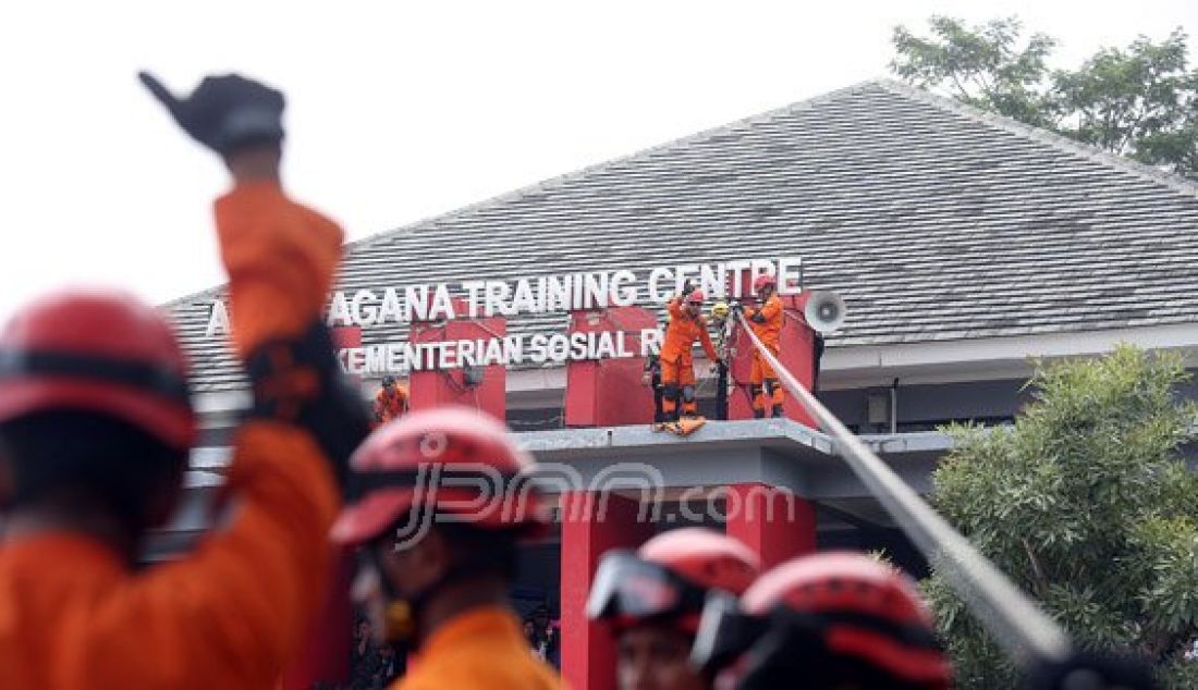 Suasana perayaan HUT TAGANA (Taruna Siaga Bencana) ke 12, yang dilangsungkan di TAGANA Training Center, Hambalang, Bogor, Selasa (29/3). Foto: Ricardo/JPNN.com - JPNN.com