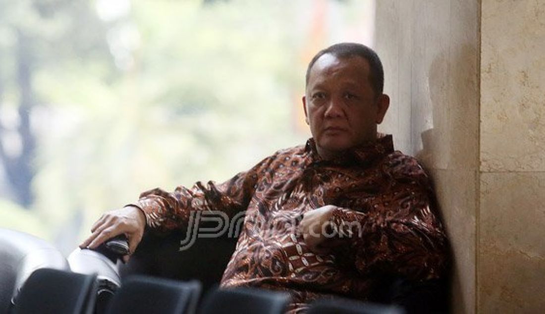 Sekretaris Mahkamah Agung Nurhadi Abdurrachman saat menjalani pemeriksaan KPK, Jakarta, Selasa (24/5). Nurhadi menjadi saksi tindak pidana korupsi memberi hadiah atau janji terkait pengajuan Peninjauan Kembali (PK) pada PN Jakarta Pusat. Foto: Ricardo/JPNN.com - JPNN.com