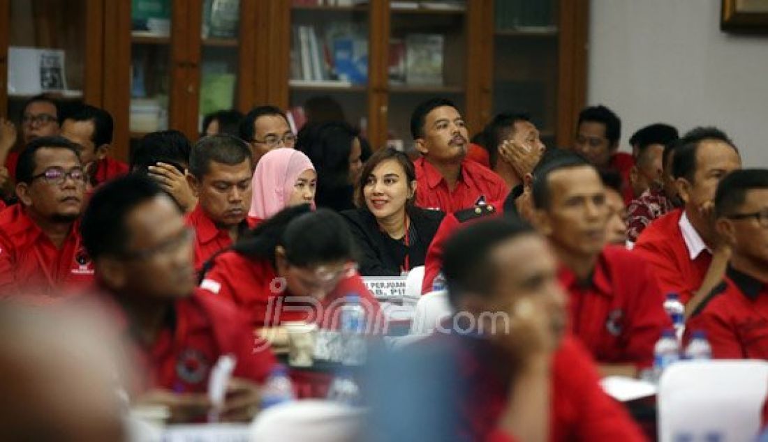 Suasana Pembukaan Rakornas BP Pemilu PDIP di Kantor DPP PDIP, Lenteng Agung, Jakarta, Kamis (26/5). Foto: Ricardo/JPNN.com - JPNN.com