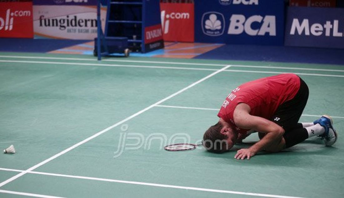 Tunggal putra Denmark Jan O Jorgensen gagal menjuarai Kejuaraan BCA Indonesia Open Super Series Premier 2016 di Istora Senayan Jakarta, Minggu (5/6). Foto: Ricardo/JPNN.com - JPNN.com