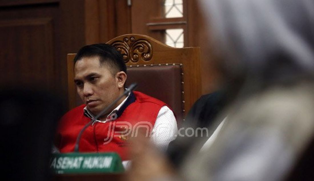 Terdakwa kasus penganiayaan pembantu rumah tangga (PRT) Fanny Syafriansyah alias Ivan Haz menjalani sidang lanjutan di Pengadilan Negeri Jakarta Pusat, Jakarta, Rabu (15/6). Foto: Ricardo/JPNN.com - JPNN.com