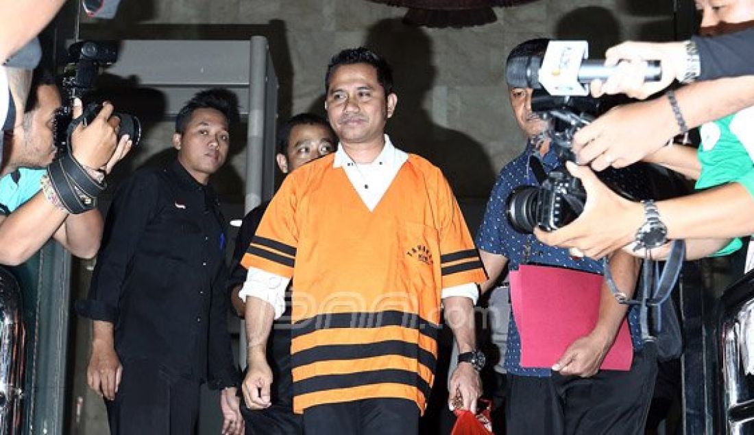 Pengacara Saipul Jamil, Kasman Sangaji saat keluar dari gedung KPK, Jakarta, Kamis (16/6). Kasman ditahan terkait operasi tangkap tangan (OTT) kasus dugaan penyuapan terhadap Panitera Pengadilan Jakarta Utara. Foto: Ricardo/JPNN.com - JPNN.com