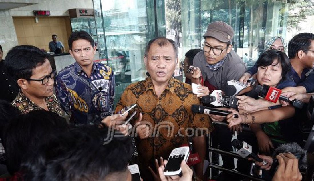 Ketua KPK Agus Rahardjo memberikan keterangan usai melakukan pertemuan, Jakarta, Kamis (14/7). Pertemuan itu membahas penguatan KPK untuk memberantas korupsi di Indonesia. Foto: Ricardo/JPNN.com - JPNN.com