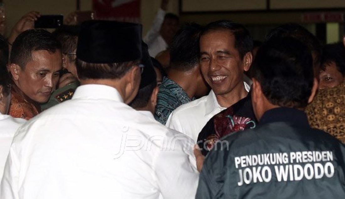 Presiden Joko Widodo (Jokowi) saat menghadiri acara Silaturahmi Nasional Penduduk Presiden Jokowi 2016, Jakarta, Minggu (24/7). Foto: Ricardo/JPNN.com - JPNN.com