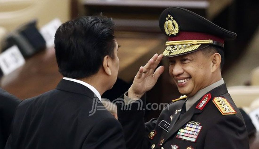 Kapolri Jenderal Tito Karnavian menghadiri rapat Paripurna I di kompleks Parlemen, Senayan, Jakarta, Selasa (16/8). Sidang tersebut beragendakan penyampaian pidato kenegaraan Presiden Joko Widodo. Foto: Ricardo/JPNN.com - JPNN.com