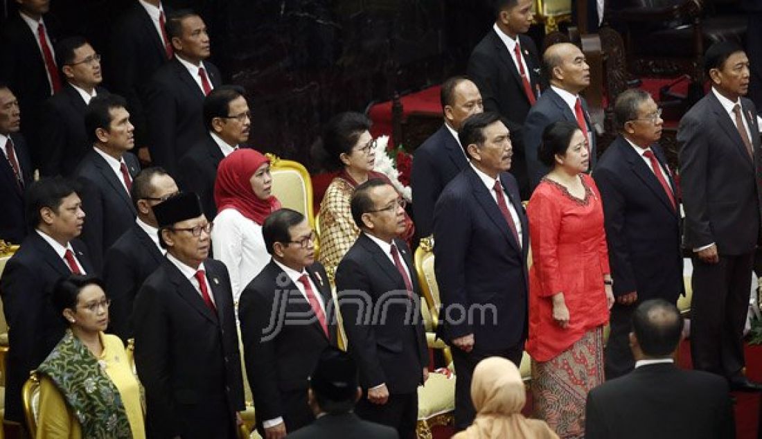 Para menteri Kabinet Kerja menghadiri rapat Paripurna I di kompleks Parlemen, Senayan, Jakarta, Selasa (16/8). Sidang tersebut beragendakan penyampaian pidato kenegaraan Presiden Joko Widodo. Foto: Ricardo/JPNN.com - JPNN.com