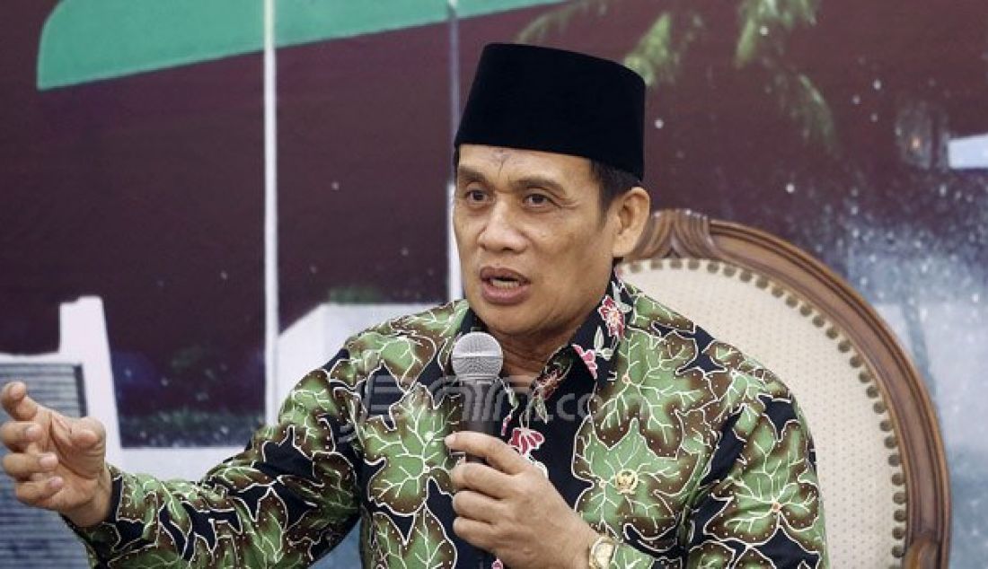 Anggota Komisi III DPR Muhammad Syafi'ie berbicara pada diskusi bertema 'Revisi UU No 12 Tahun 2016' tentang Kewarganegaraan, Jakarta, Selasa (23/8). Foto: Ricardo/JPNN.com - JPNN.com