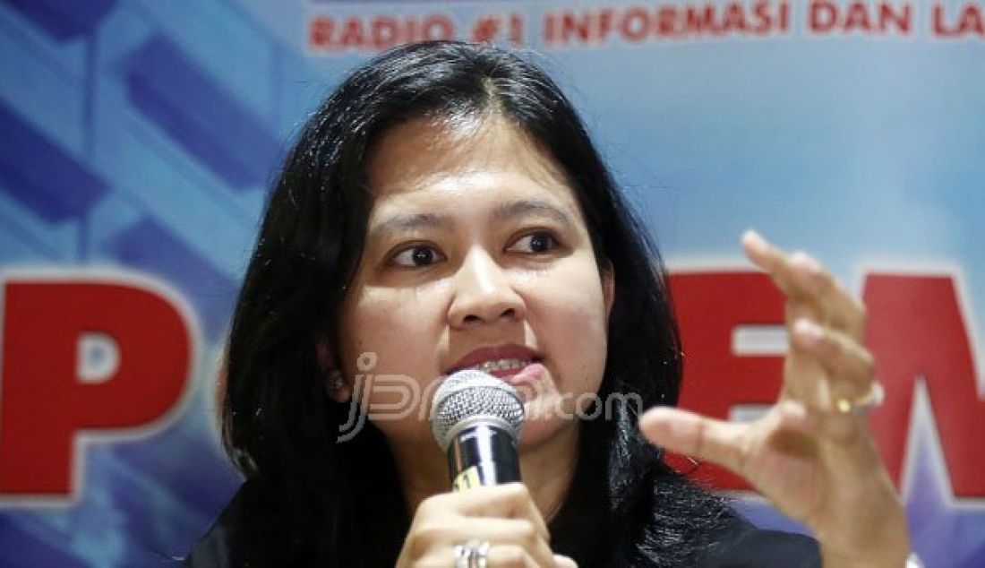Ketua CISDI Diah Saminarsih menjadi pembicara pada diskusi Harga Rokok Naik Untuk Siapa?, Jakarta, Sabtu (27/8). Foto: Ricardo/JPNN.com - JPNN.com