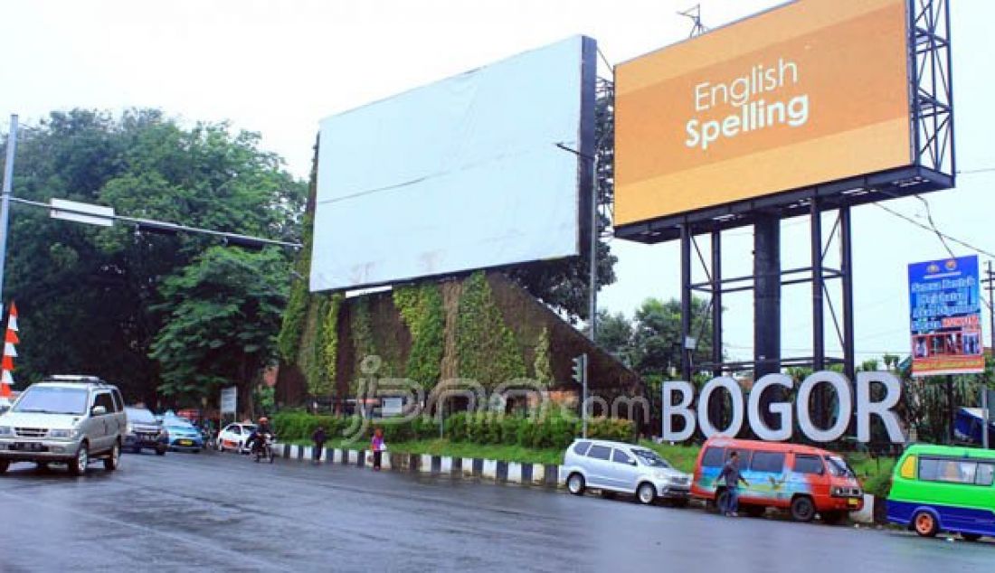 Pemerintah Kota (Pemkot) Bogor akan membuka sayembara 7 tugu selamat datang di setiap perbatasan Kota dan Kabupaten Bogor. Hal ini dilakukan untuk mempercantik dan meningkatkan landmark Kota Bogor. Foto: Fadli/METROPOLITAN - JPNN.com