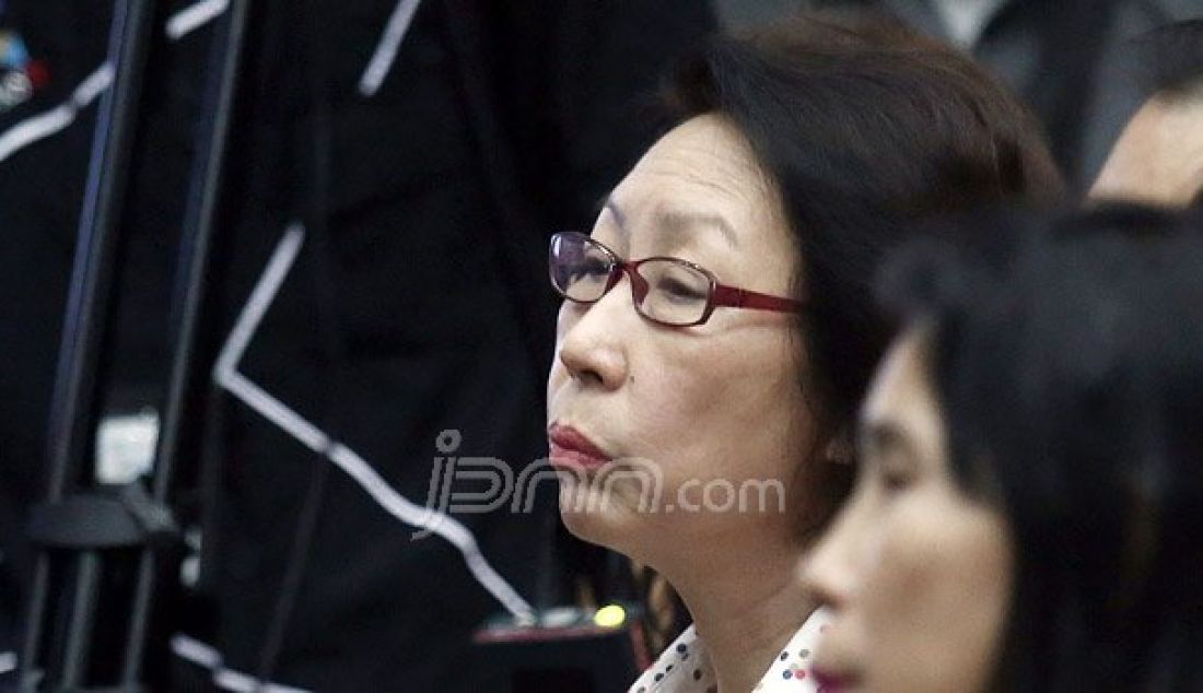 Ibunda Jessica Kumala Wongso, Imelda Wongso menghadiri sidang anaknya di Pengadilan Negeri Jakarta Pusat, Jakarta, Senin (5/9). Sidang tersebut menghadirkan saksi ahli dari pihak Jessica. Foto: Ricardo/JPNN.com - JPNN.com