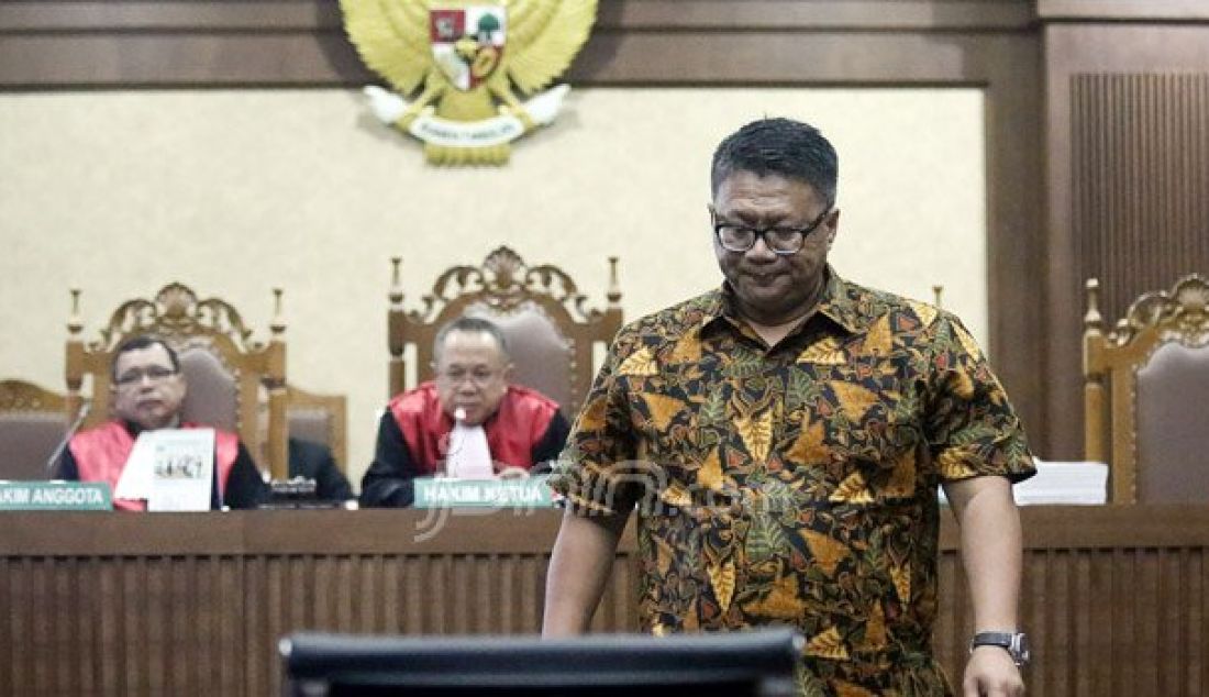 Suasana sidang kasus pembunuhan berencana kepada Wayan Mirna Salihin dengan terdakwa Jessica Kumala Wongso di Pengadilan Negeri Jakarta Pusat, Senin (5/9). Sidang menghadirkan saksi ahli dari pihak Jessica. Foto: Ricardo/JPNN.com - JPNN.com