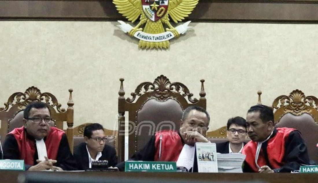 Sidang kasus pembunuhan berencana kepada Wayan Mirna Salihin dengan terdakwa Jessica Kumala Wongso kmebali digelar di Pengadilan Negeri Jakarta Pusat, Kamis (15/9). Sidang menghadirkan saksi ahli dari pihak Jessica. Foto: Ricardo/JPNN.com - JPNN.com