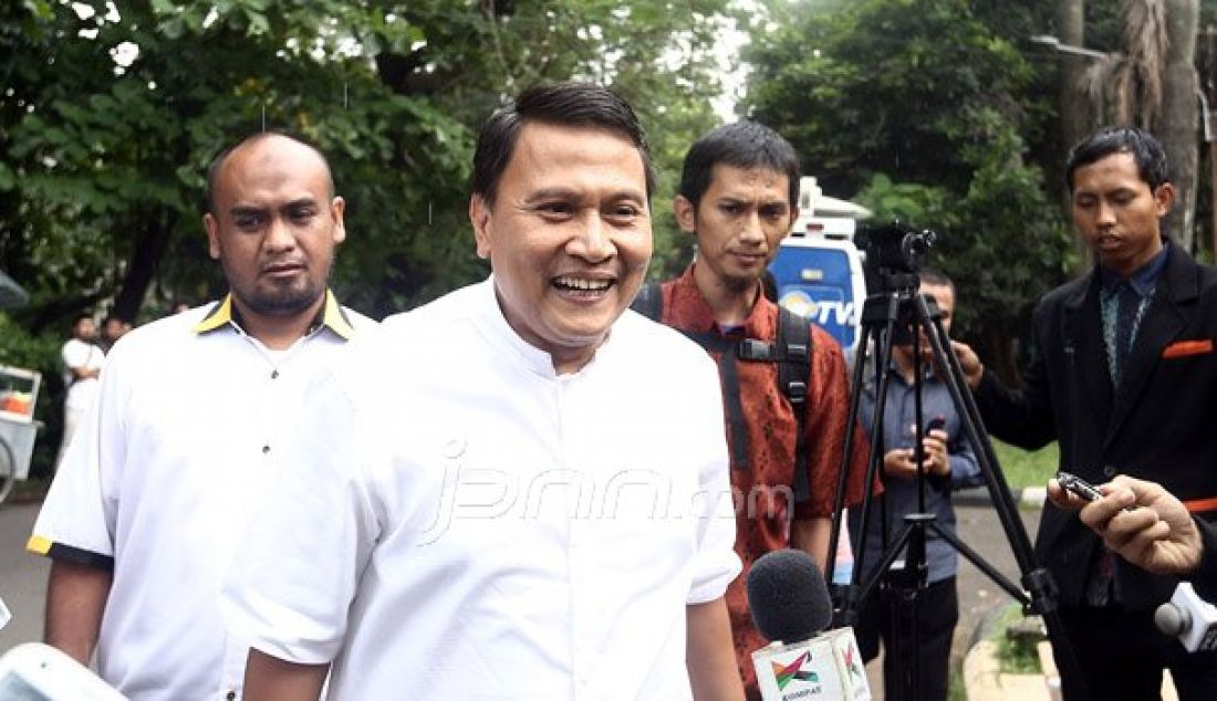 Politikus PKS Mardani Ali Sera saat tiba di kediaman Ketua Umum Partai Gerindra Prabowo Subianto, Jakarta, Jumat (23/9). Foto : Ricardo/JPNN.com - JPNN.com