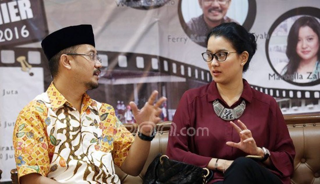 Komisioner KPU Ferry Kurnia Rizkiyansyah, Ketua PARFI Marcella Zalianty, Komisioner KPU Sigit Pamungkas dan Kreator dan Produser Film Avisena Soebli saat konpers Festival Film Pendek KPU bertema 'Dari Keluarga Untuk Indonesia Memilih', Jakarta, Jumat (7/10). Foto: Ricardo/JPNN.com - JPNN.com