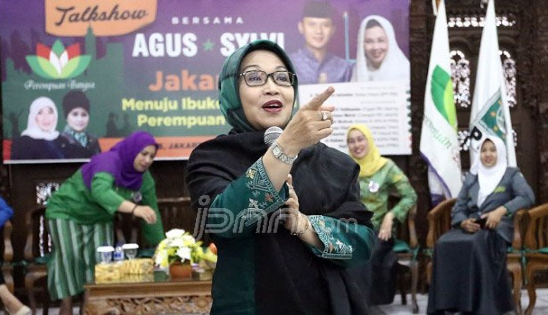 Bakal Calon Wagub DKI Jakarta Sylviana Murni menjadi pembicara pada acara Talk Show bersama Agus-Sylvi dengan tema 'Jakarta : Menuju Ibukota Ramah Perempuan dan Anak' di Kantor DPP PKB, Jakarta, Jumat (14/10). Foto: Ricardo/JPNN.com - JPNN.com