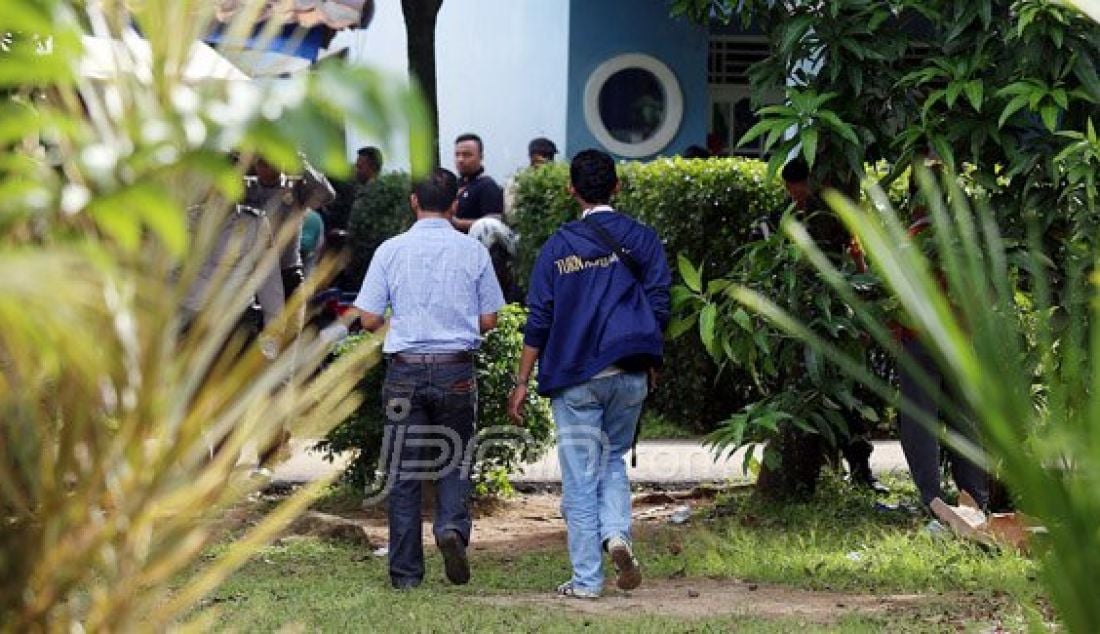 Densus 88 Grebek Rumah Terduga Teroris di Setu Banten - JPNN.com