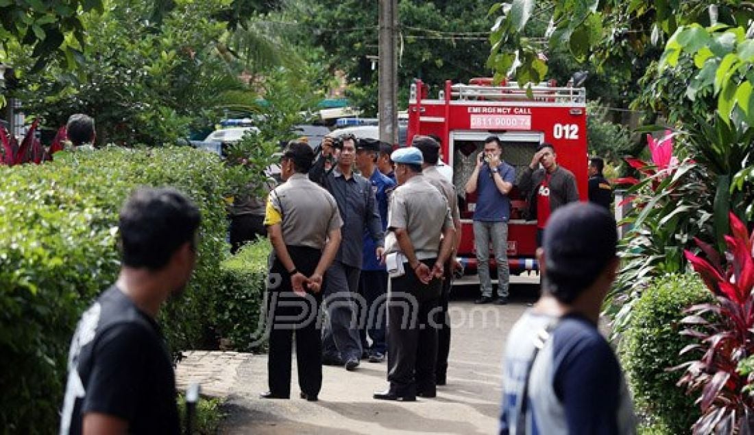 Densus 88 Grebek Rumah Terduga Teroris di Setu Banten - JPNN.com