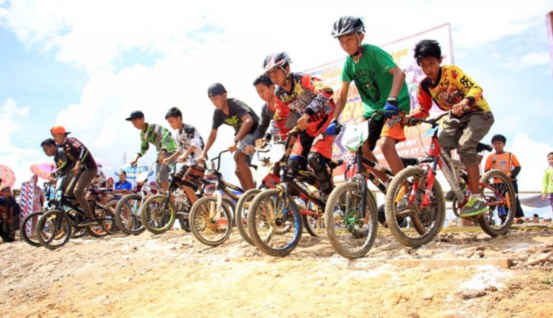 OLAHRAGA PRESTASI: Turnamen BMX Open akan kembali digelar di Kaltara untuk kedua kalinya turnamen kali ini akan dilaksanakan di Tanjung Selor pada 29 Januari 2017. - JPNN.com