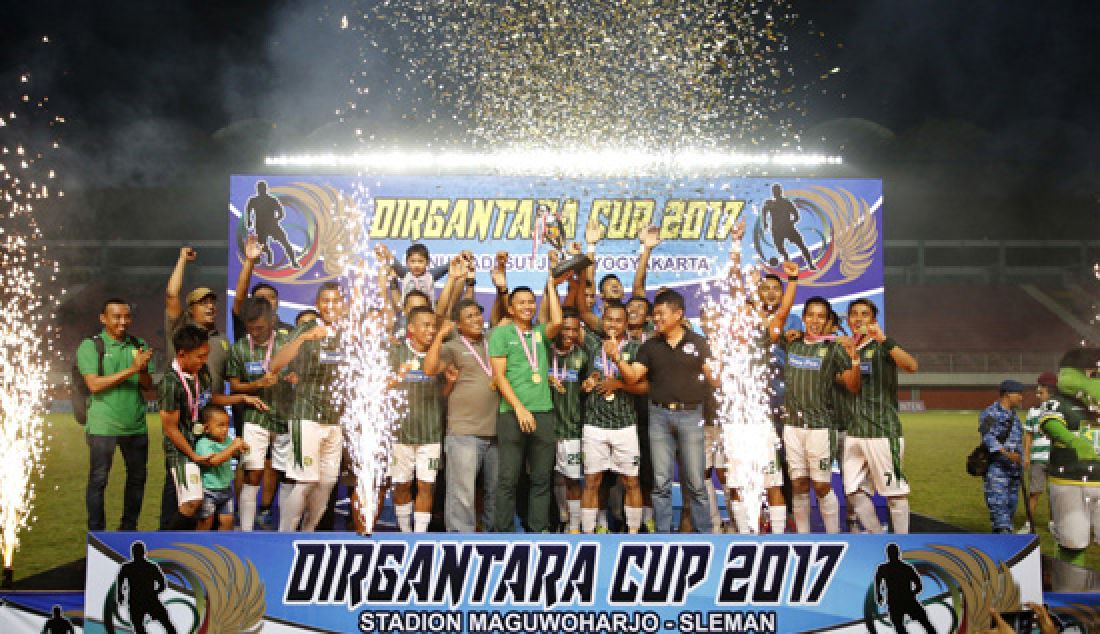 Persebaya berhasil menjuarai Dirgantara Cup setelah mengalahkan Cilegon United FC pada babak final di Stadion Maguwoharjo, Sleman, kemarin (8/3). - JPNN.com