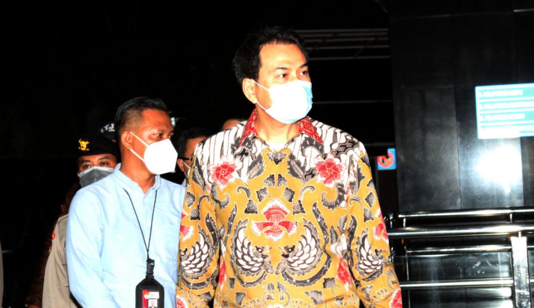 Wakil Ketua DPR RI Azis Syamsuddin di Gedung KPK, Jakarta, Jumat (24/9). - JPNN.com