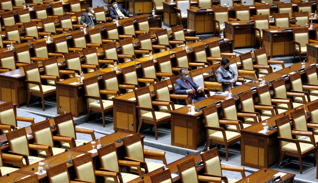 Suasana rapat paripurna ke-6 DPR Masa Persidangan I Tahun Sidang 2021-2022 di Gedung DPR, Jakarta, Kamis (30/9). - JPNN.com