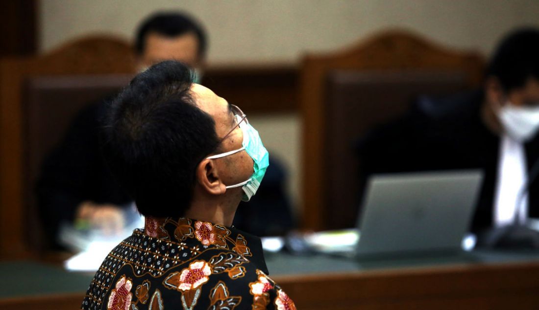 Mantan Wakil Ketua DPR Azis Syamsuddin bersaksi pada sidang kasus dugaan suap. - JPNN.com