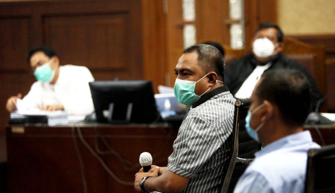 Aan Riyanto bersaksi pada sidang kasus suap kepada mantan penyidik KPK AKP Stepanus Robin Pattuju dengan terdakwa Azis Syamsuddin di Pengadilan Tipikor, Jakarta, Senin (3/1). - JPNN.com