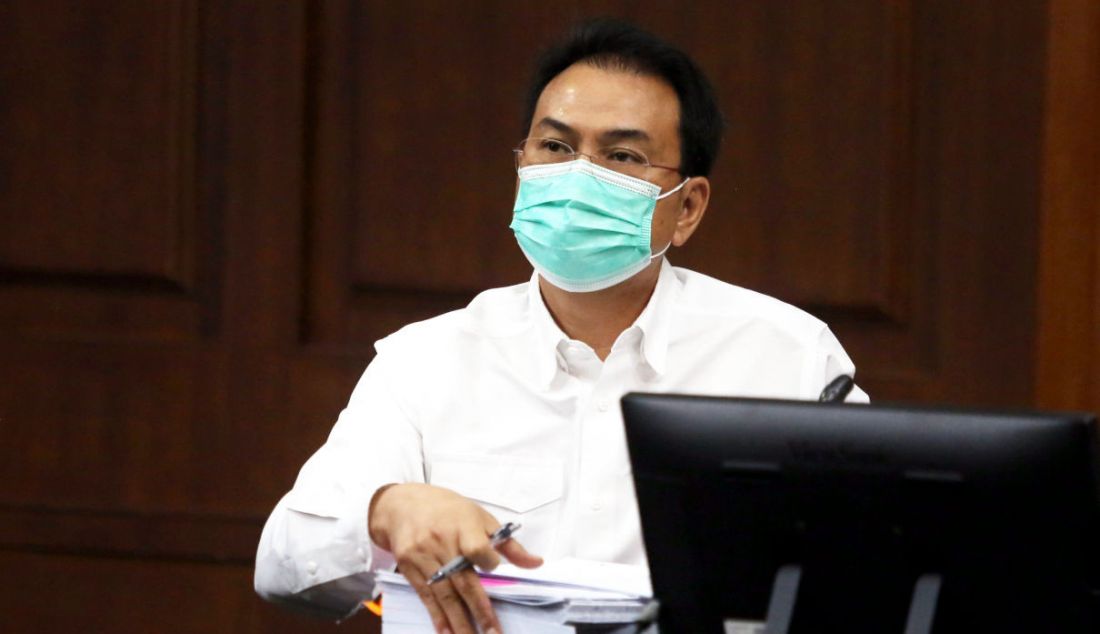Azis Syamsuddin di Pengadilan Tipikor, Jakarta, Senin (3/1). - JPNN.com