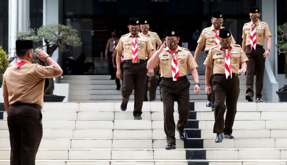 Kepala Staf Angkatan Laut (Kasal) Laksamana TNI Yudo Margono beserta jajaran di sela rapat pimpinan Saka Bahari Tingkat Nasional 2022 di Auditorium Denma Mabesal, Cilangkap, Jakarta Timur, Rabu (23/3). Rapat tersebut untuk menyamakan persepsi seluruh anggota Saka Bahari di daerah/cabang/ranting/pangkalan Saka Bahari. - JPNN.com