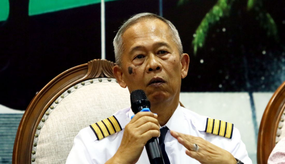 Eks Pilot Merpati Muhammad Masikoer menjadi pembicara pada diskusi Nasib Tragis Pilot Merpati yang Tak Kunjung Usai di Gedung DPR, Jakarta, Senin (30/5). - JPNN.com