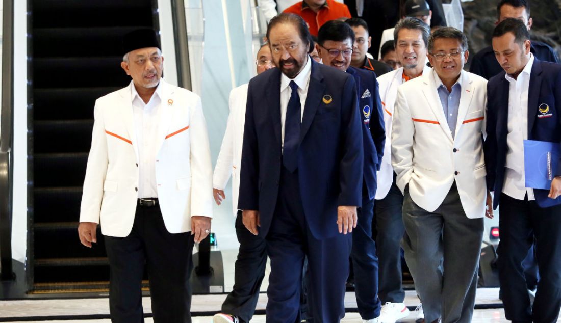 Presiden PKS Ahmad Syaikhu dan Ketua Umum Partai Nasdem Surya Paloh di kantor DPP Partai Nasdem, Jakarta, Rabu (22/6). - JPNN.com