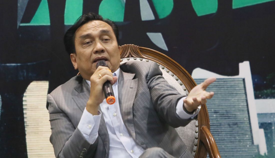 Anggota Komisi I DPR RI F-PDI Perjuangan Effendi Simbolon. - JPNN.com