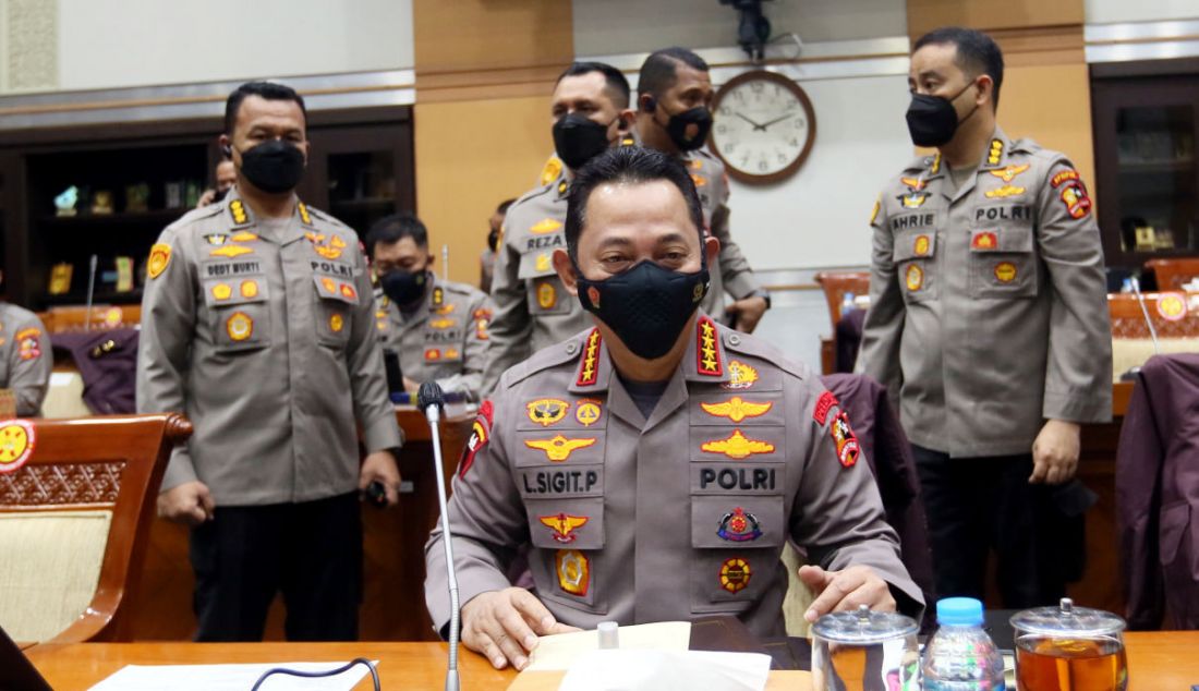 Kapolri Jenderal Listyo Sigit Prabowo rapat kerja antara Komisi III DPR dengan Kapolri terkait kasus Irjen Ferdy Sambo, Jakarta, Rabu (24/8). - JPNN.com