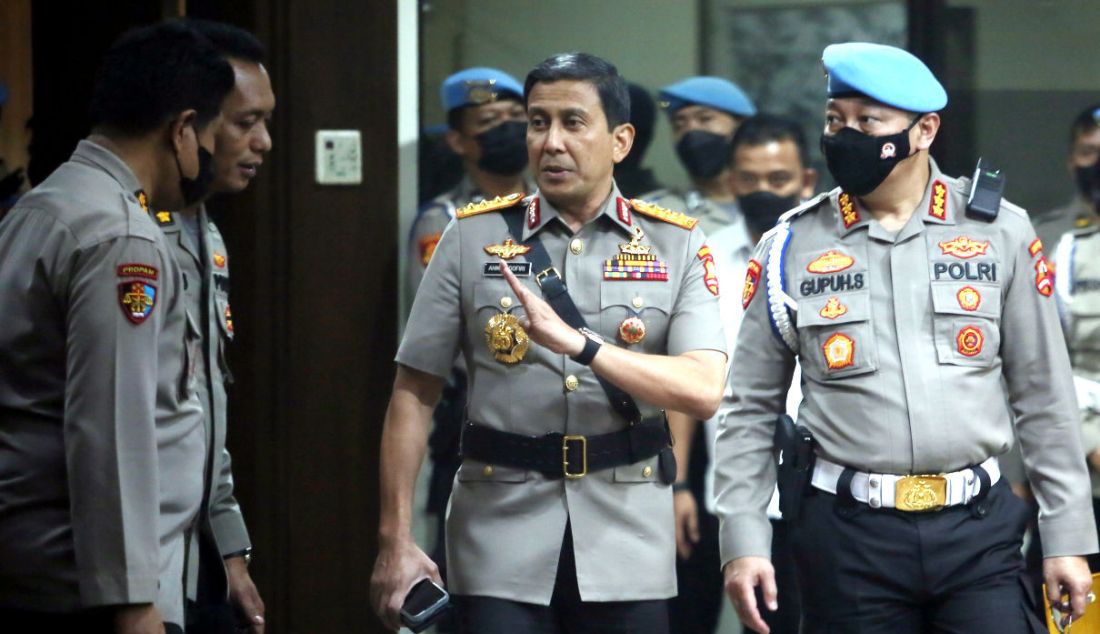 Kepala Baintelkam Polri Komjen Ahmad Dofiri memimpin sidang etik Irjen Ferdy Sambo di Ruang Sidang KKEP Gedung TNCC Mabes Polri, Jalan Trunojoyo, Jakarta Selatan, Kamis (25/8). - JPNN.com