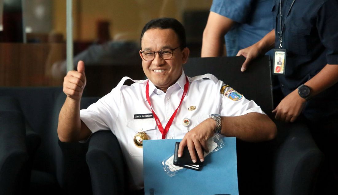 Gubernur DKI Jakarta Anies Baswedan menjalani pemeriksaan di gedung KPK, Jakarta, Rabu (7/9). - JPNN.com