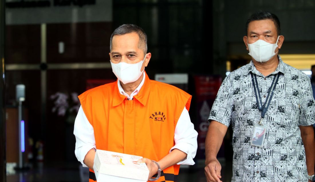 Rektor Universitas Lampung Karomani seusai menjalani pemeriksaan di Gedung KPK, Jakarta, Kamis (22/9). Karomani menjalani pemeriksaan lanjutan dalam kasus dugaan meminta 