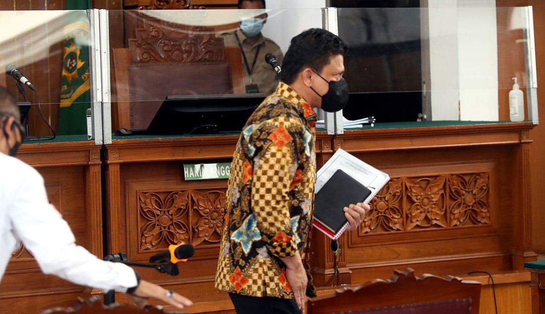 Terdakwa kasus pembunuhan berencana terhadap Brigadir Nopriansyah Yosua Hutabarat atau Brigadir J, Ferdy Sambo menjalani sidang dakwaan di Pengadilan Negeri Jakarta Selatan, Jakarta, Senin (17/10). - JPNN.com