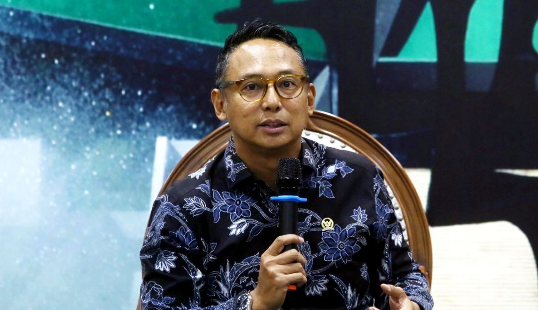 Anggota Komisi I DPR RI Nico Siahaan menjadi pembicara diskusi Dialektika Demokrasi dengan tema Hak Masyarakat dan Kebijakan Digitalisasi TV, Jakarta, Kamis (10/11). - JPNN.com