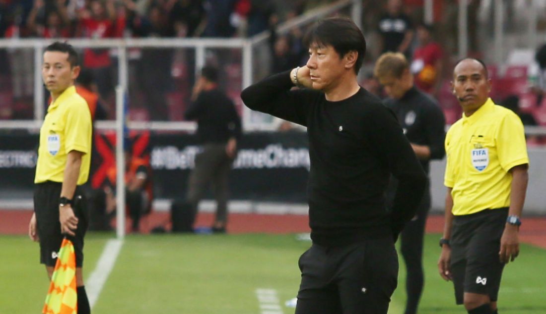 Pelatih Timnas Indonesia Shin Tae Yong pada AFF Cup 2022 di Stadion Utama Gelora Bung Karno, Jakarta, Jumat (23/12). Indonesia menang atas Kamboja dengan skor 2-1. - JPNN.com