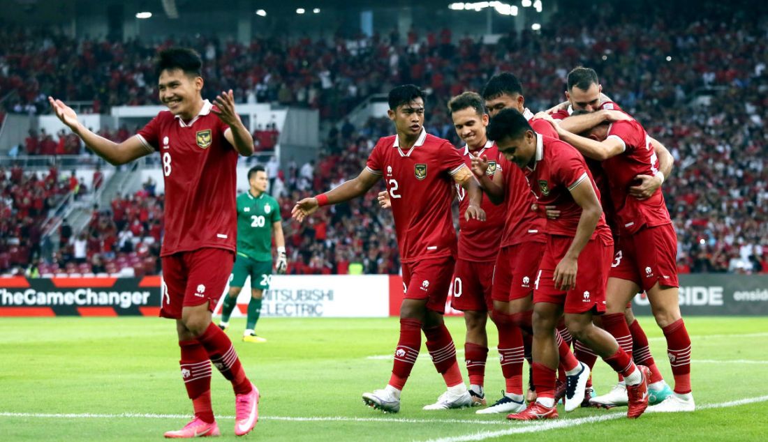 Indonesia merayakan gol ke gawang Thailand pada Piala AFF 2022 di Stadion Utama Gelora Bung Karno, Jakarta, Kamis (29/12). - JPNN.com